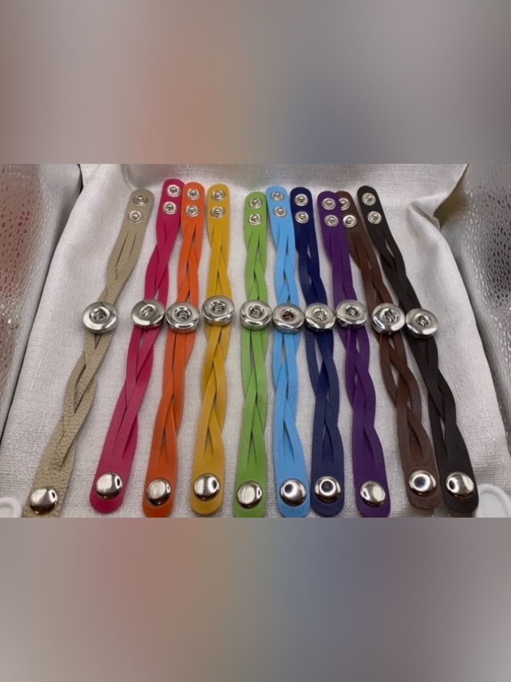 SET of 10 Braided Leather Snap Button bracelets - Hold 18mm/20mm Charms